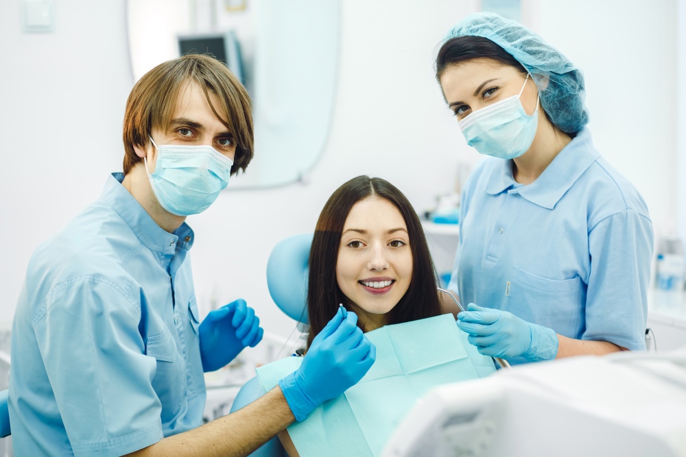 Why Graduating Students Should Visit the Dentist Before Graduating